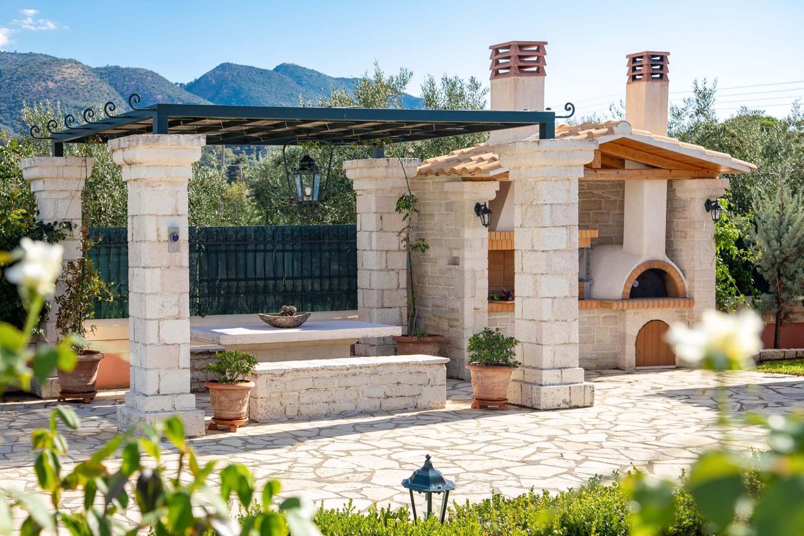 Traditional BBQ area with pizza oven